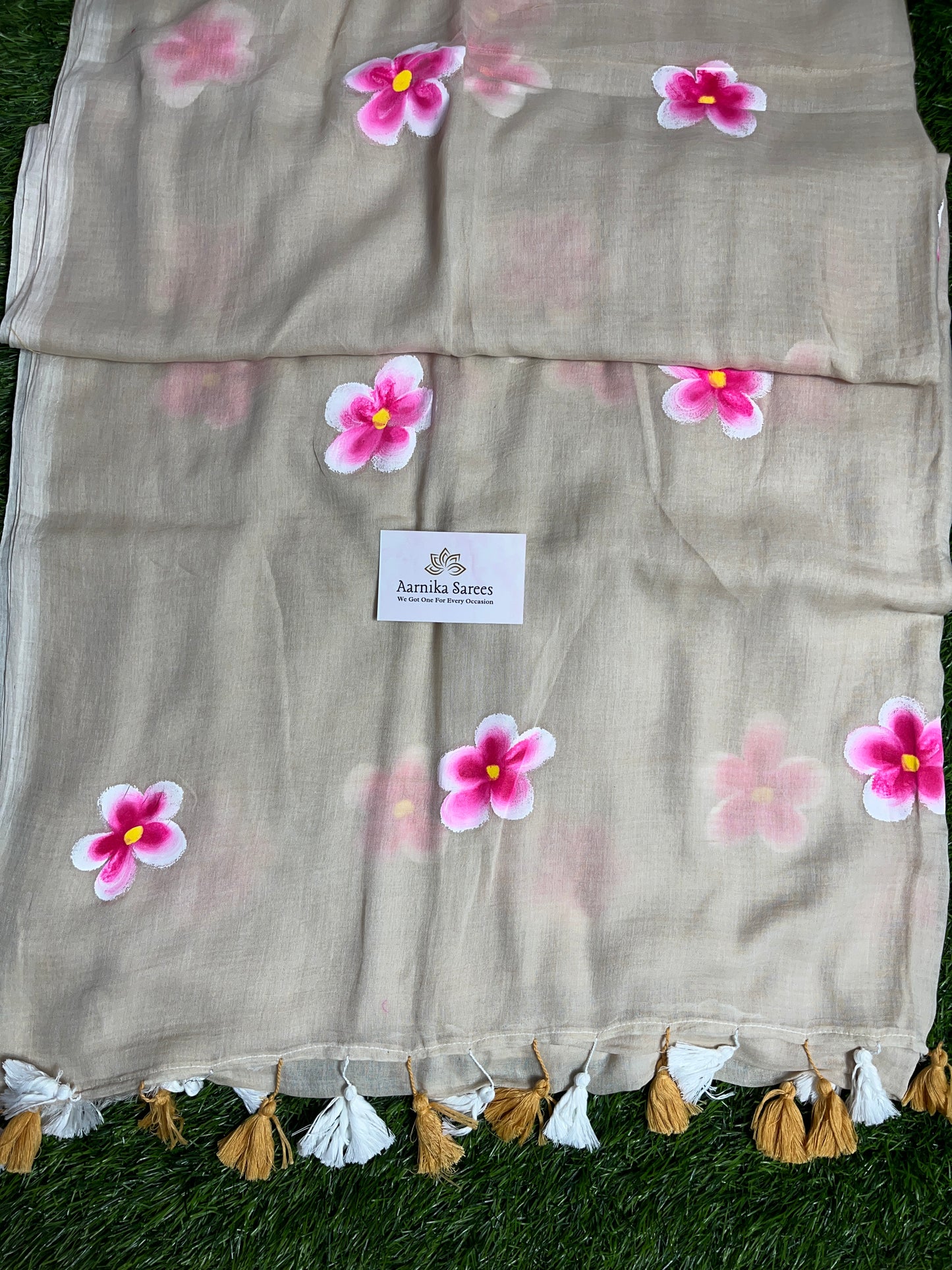 MUL COTTON / HAND PAINTED FLOWERS / BEIGE