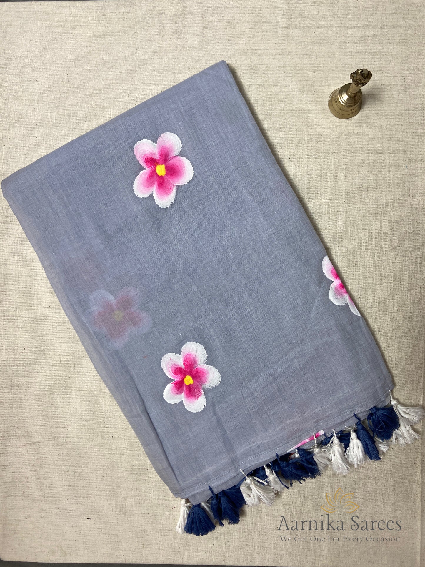 MUL COTTON / HAND PAINTED FLOWER / GREY