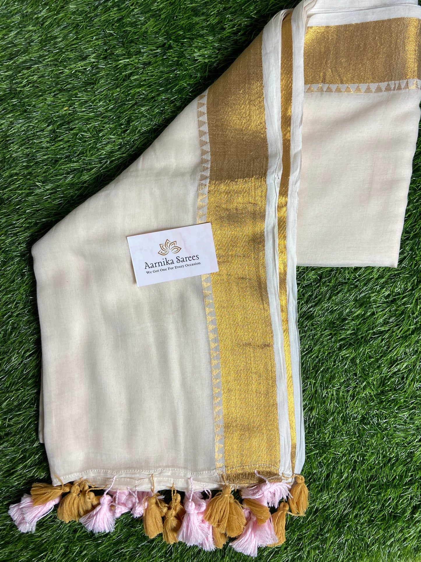 MUL COTTON / GOLDEN ZARI / HALF WHITE