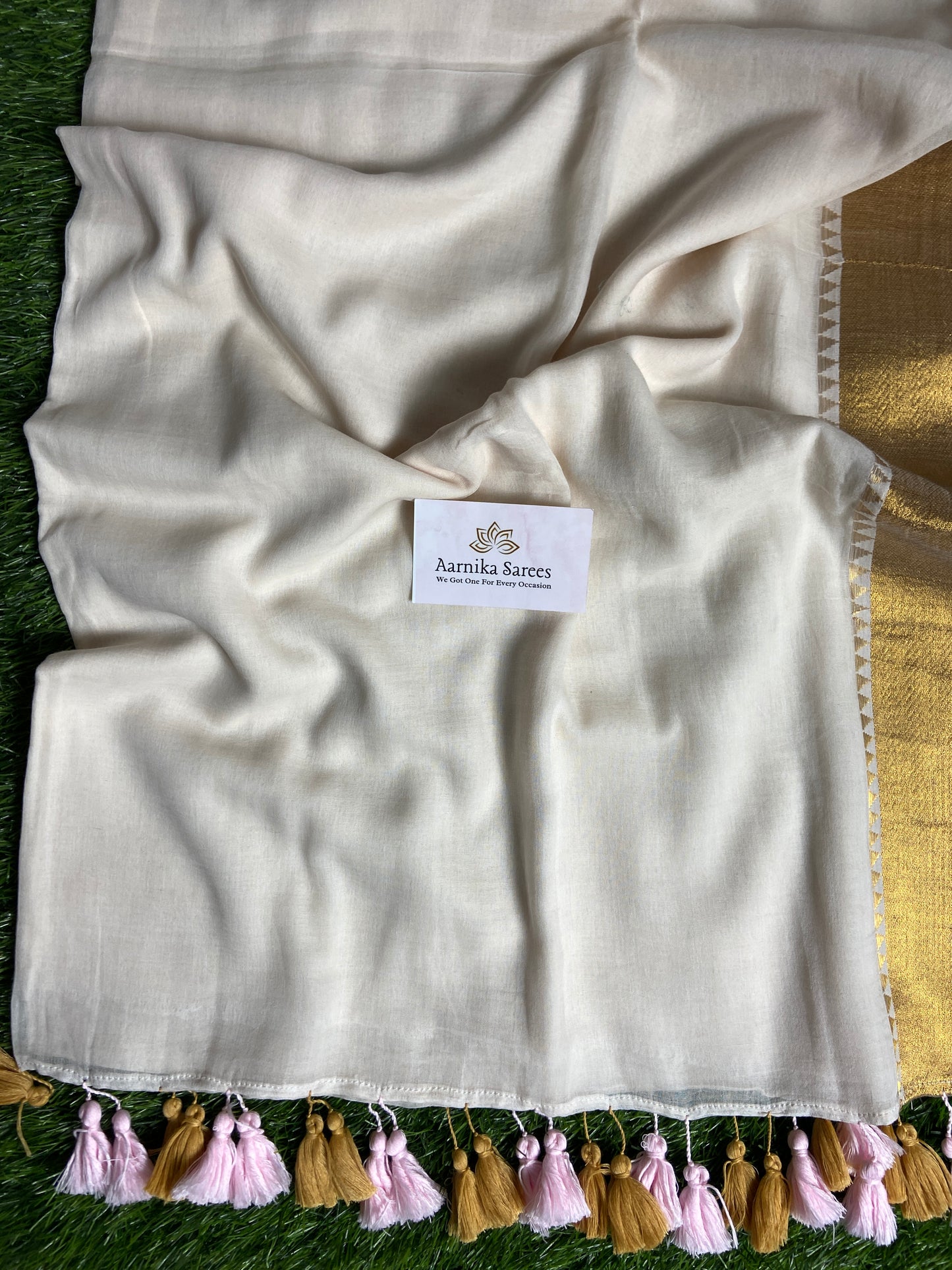 MUL COTTON / GOLDEN ZARI / HALF WHITE